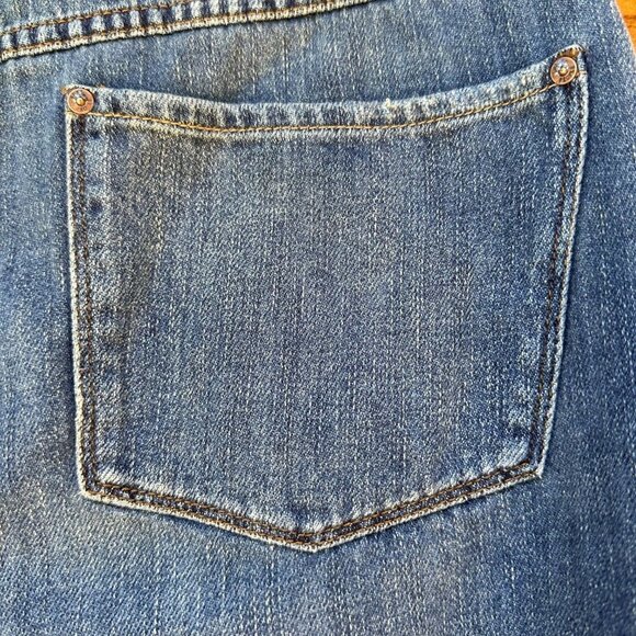 Free People Blue Denim Straight Cropped Boyfriend Style Jeans Size 30 - Picture 13 of 13